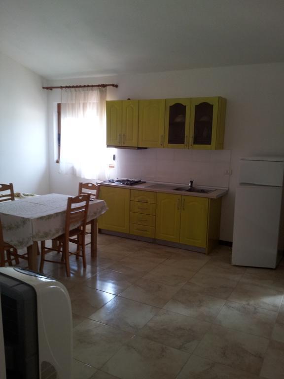 Velaj Apartments Orikum Oda fotoğraf