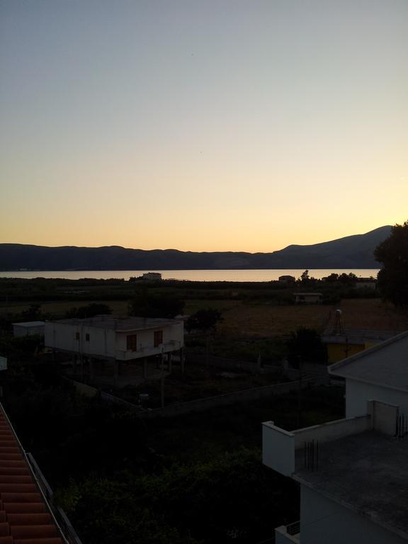 Velaj Apartments Orikum Oda fotoğraf